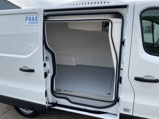 Quel est le prix d’un camion frigorifique ? Guide complet pour bien investir