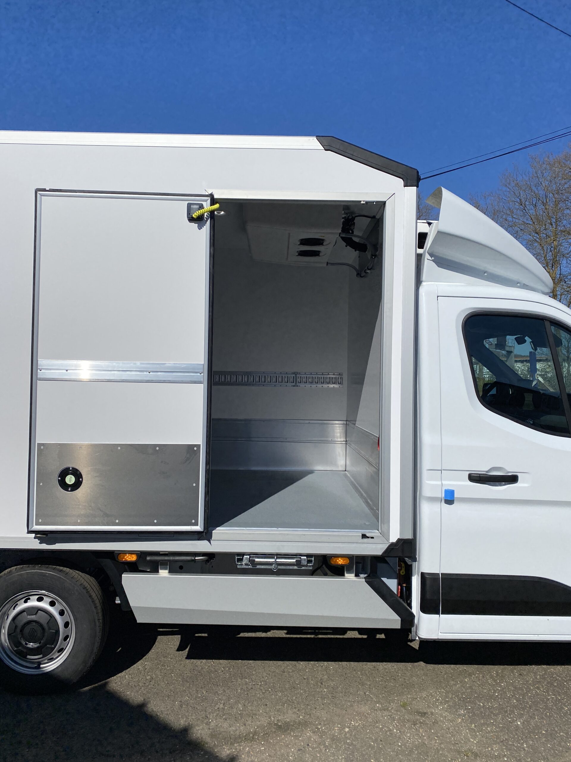 Renault Master caisse frigorifique – Image 7