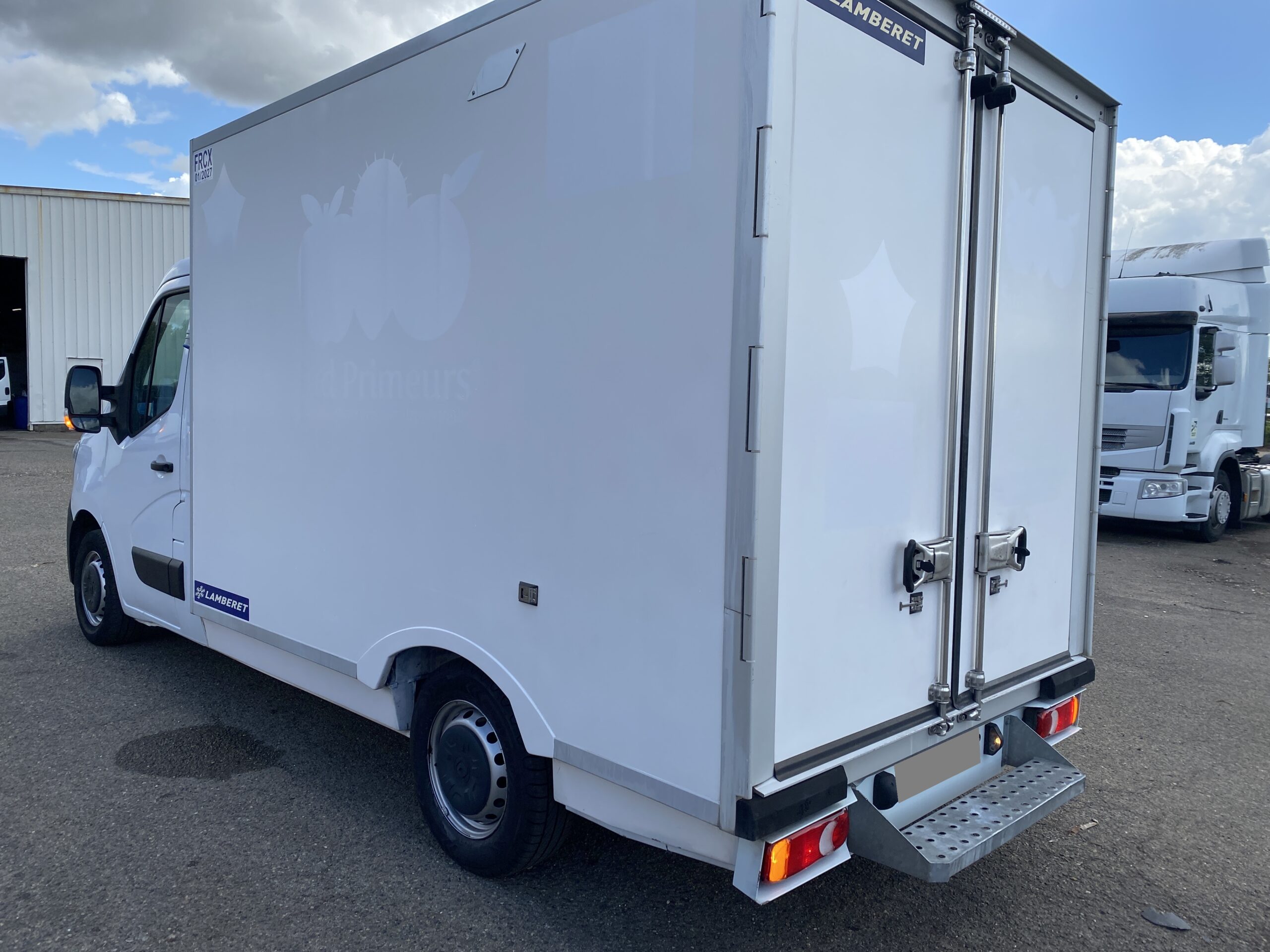 Renault Master 150 dci caisse frigorifique – Image 7