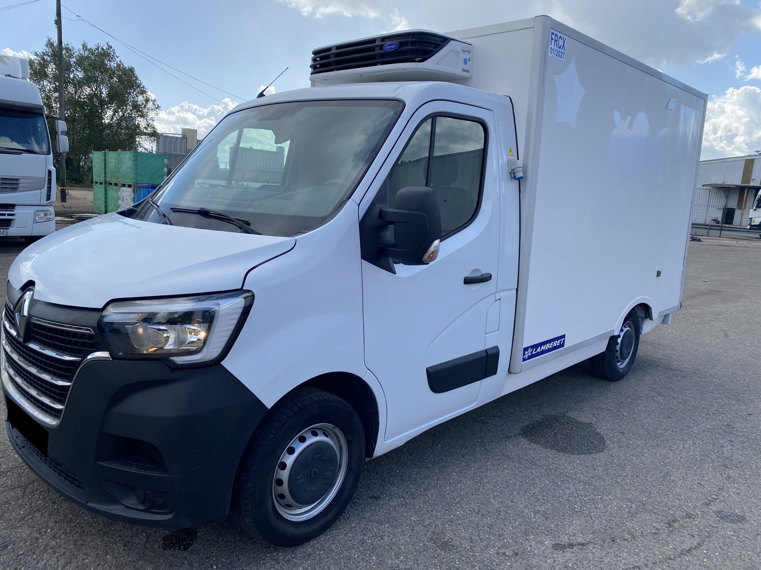 Renault Master 150 dci caisse frigorifique – Image 8